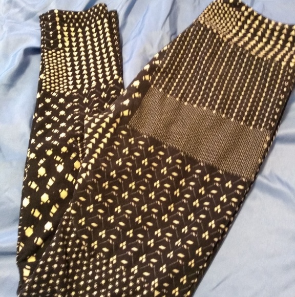 Lularoe Leggings - Picture 2 of 3